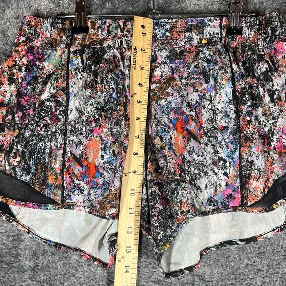 Lululemon Hotty Hot Shorts Womens Size 12 Spray Print 4" Inseam Lowrise Yoga - Picture 3 of 8
